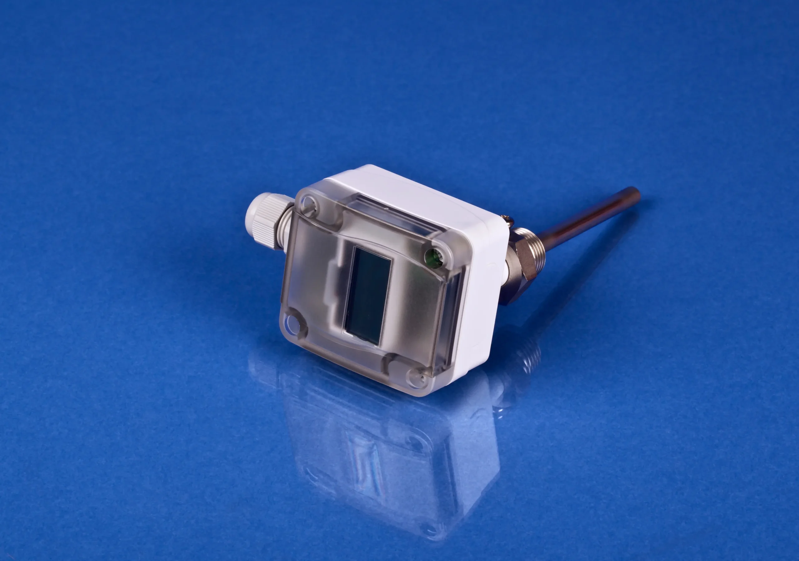 Immersion temperature transmitters