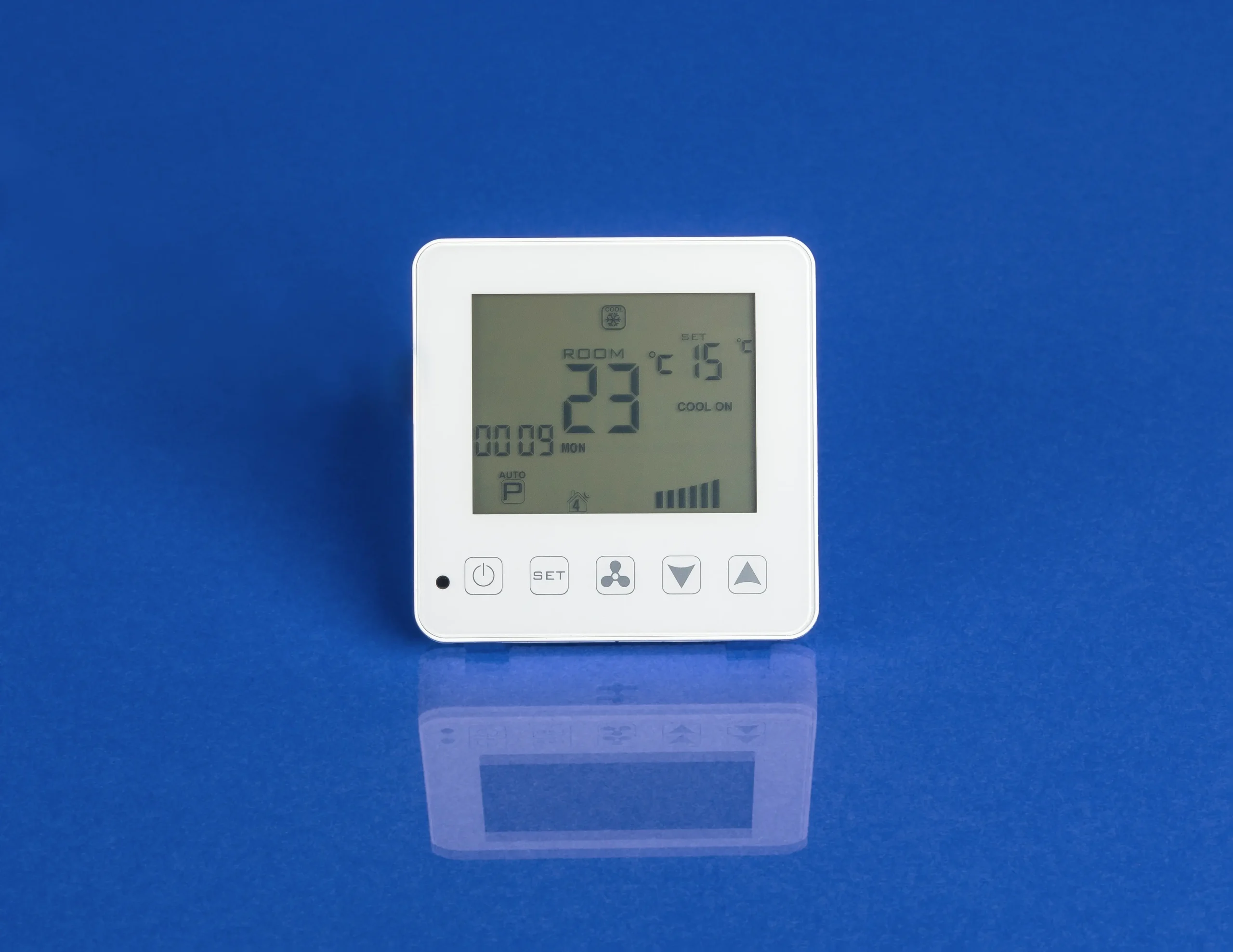 Touch Screen Thermostats TTH 8M-series